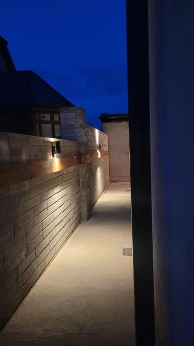 Modern Studio Apartment In Cashel Кашел Экстерьер фото